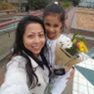 Meet your Posher, Elibeth